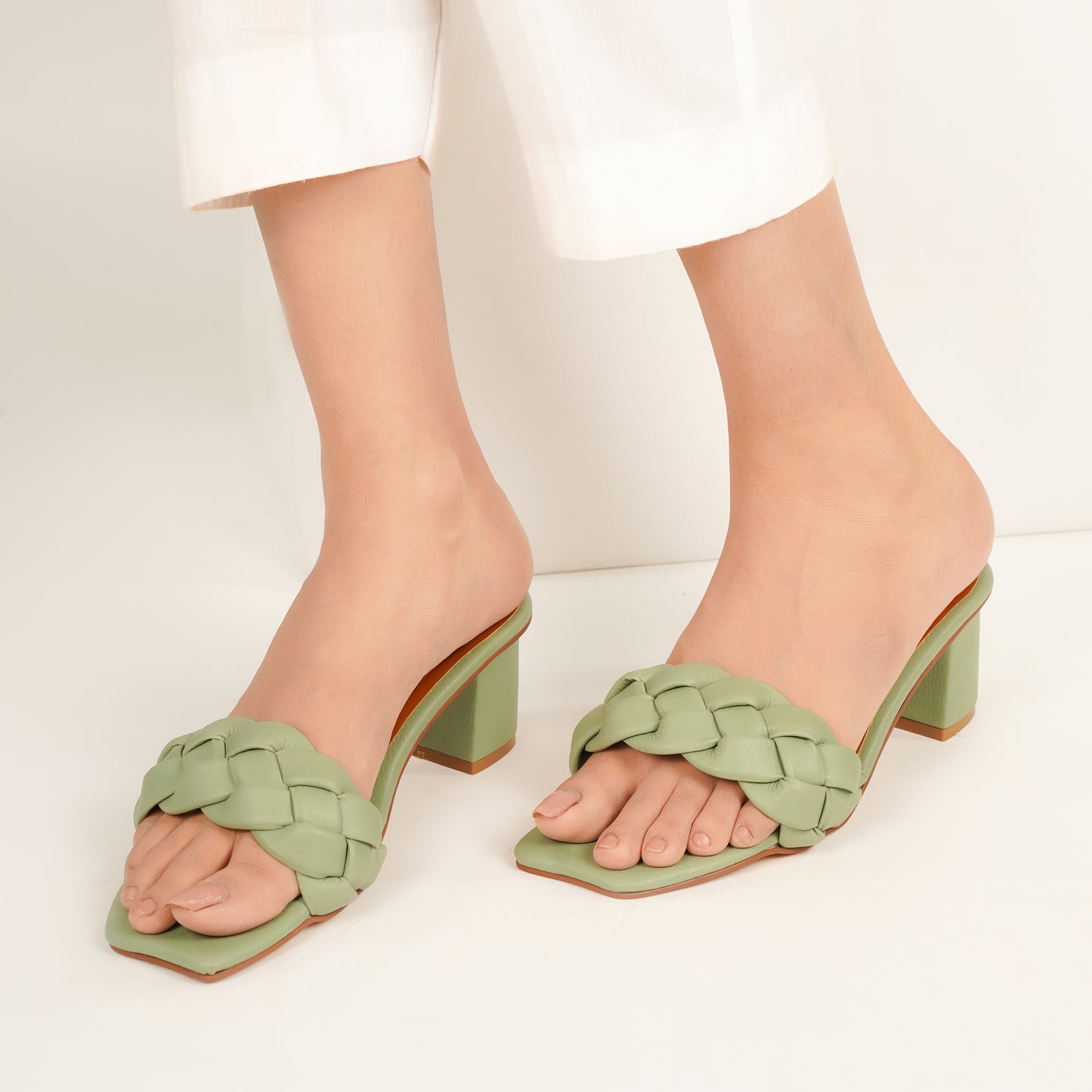 DOUBLE ROPE HEEL(Message us on Instagram or WhatsApp for any kind of information we are available)