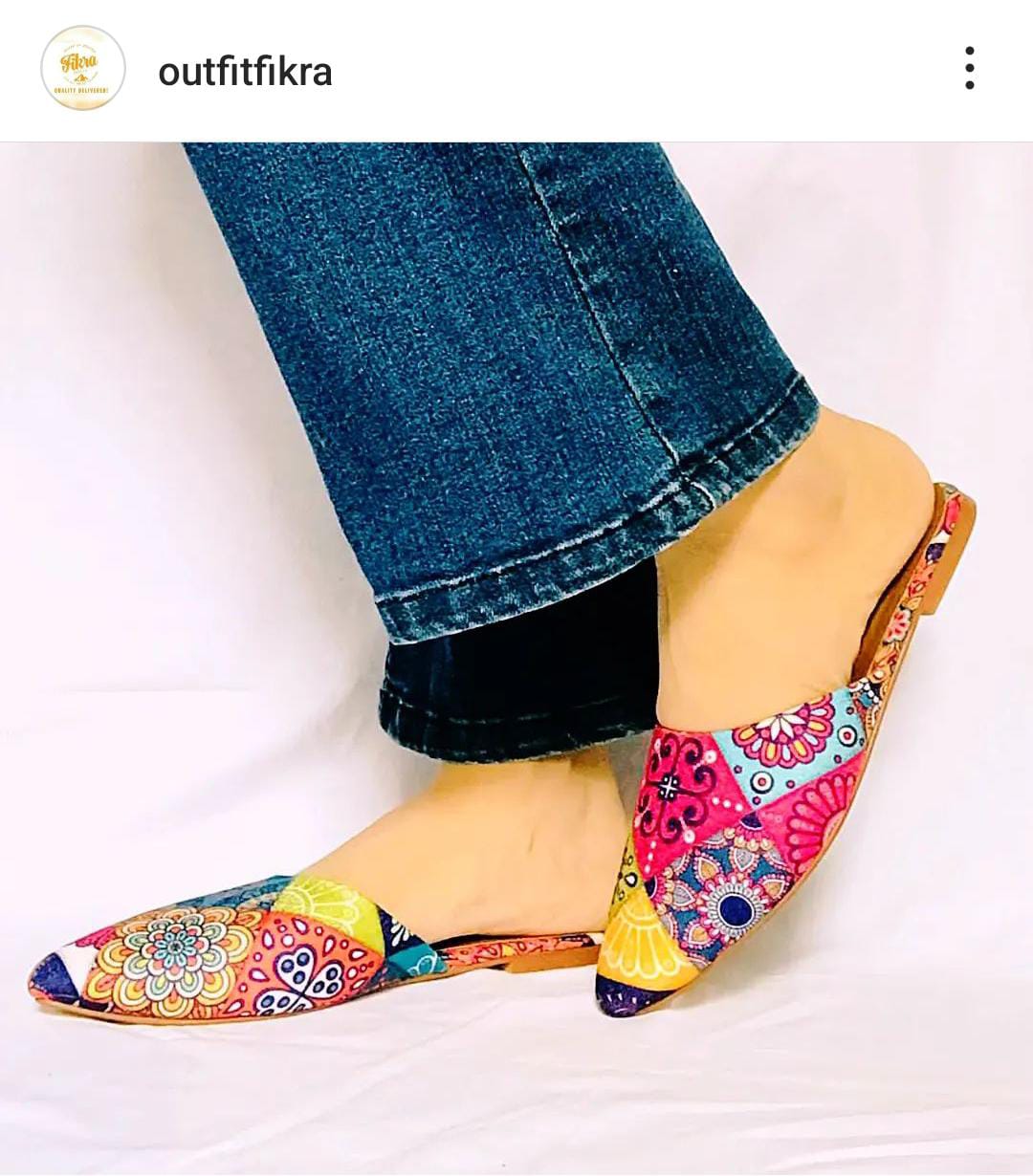 U PUMPY FLAT(Message us on Instagram or WhatsApp for any kind of information we are available)