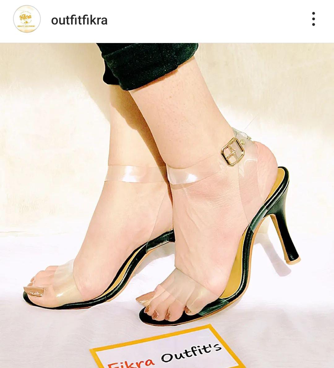 CV TRANSPARENT HEEL (Message us on Instagram or WhatsApp for any kind of information we are available)