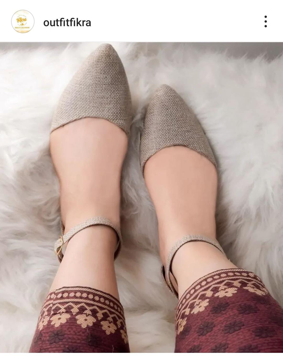 PF FLAT PUMPY(Message us on Instagram or WhatsApp for any kind of information we are available)