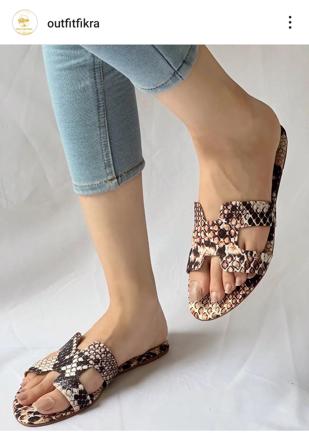 X FLAT(Message us on Instagram or WhatsApp for any kind of information we are available)