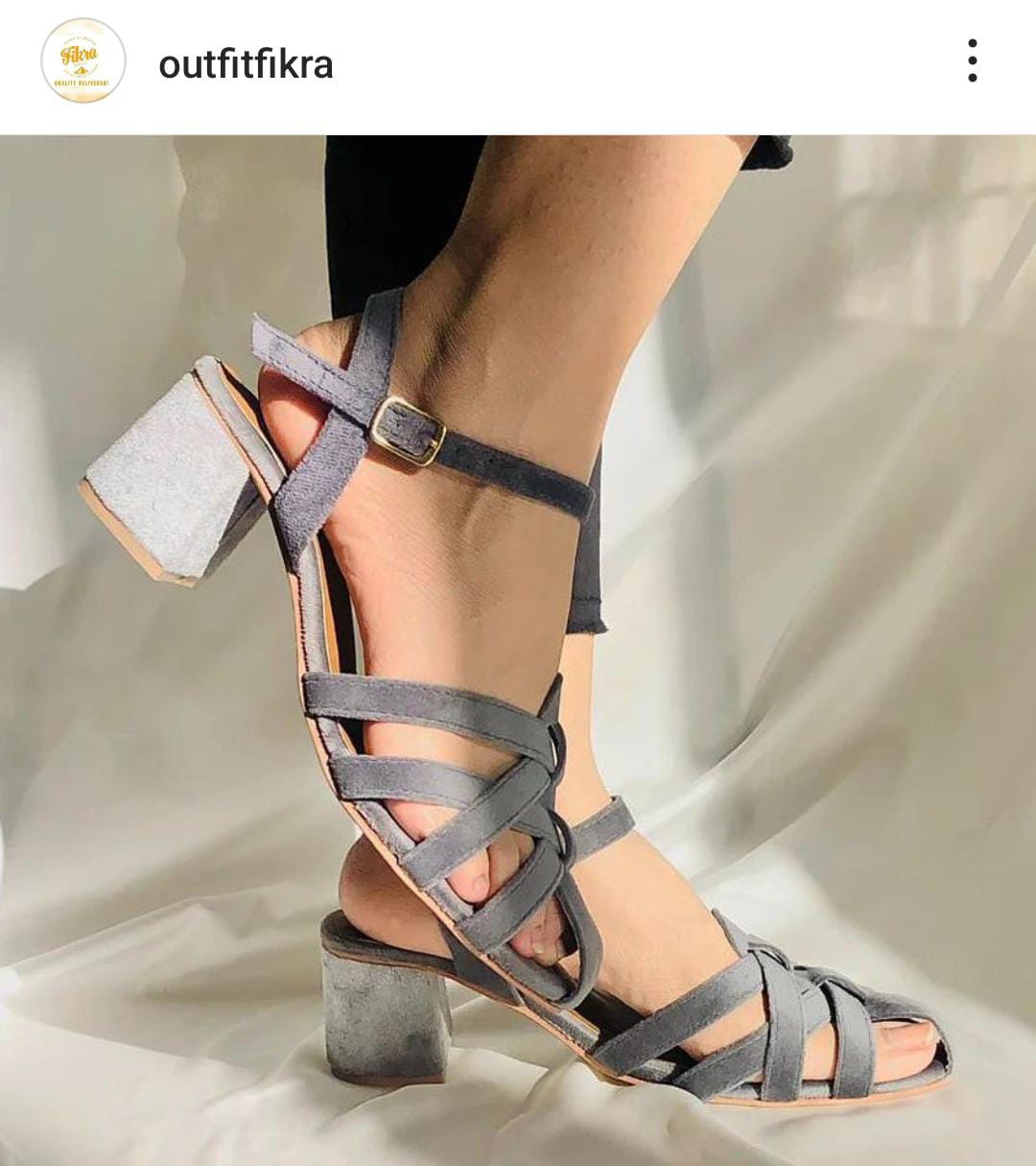 MATT HEEL PUMPY(Message us on Instagram or WhatsApp for any kind of information we are available)