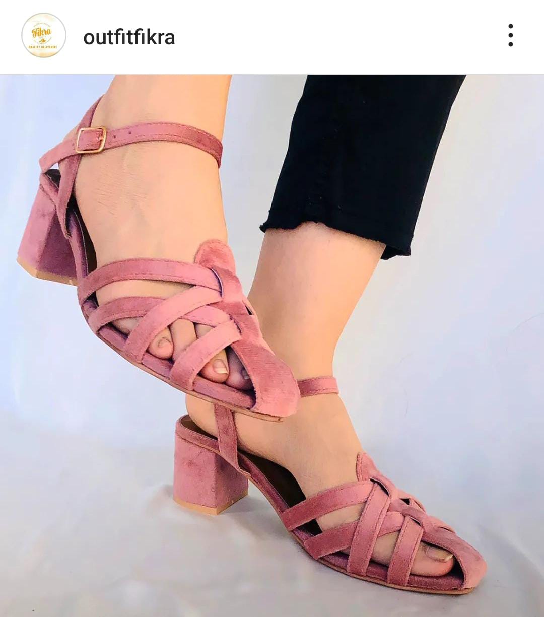 MATT HEEL PUMPY(Message us on Instagram or WhatsApp for any kind of information we are available)