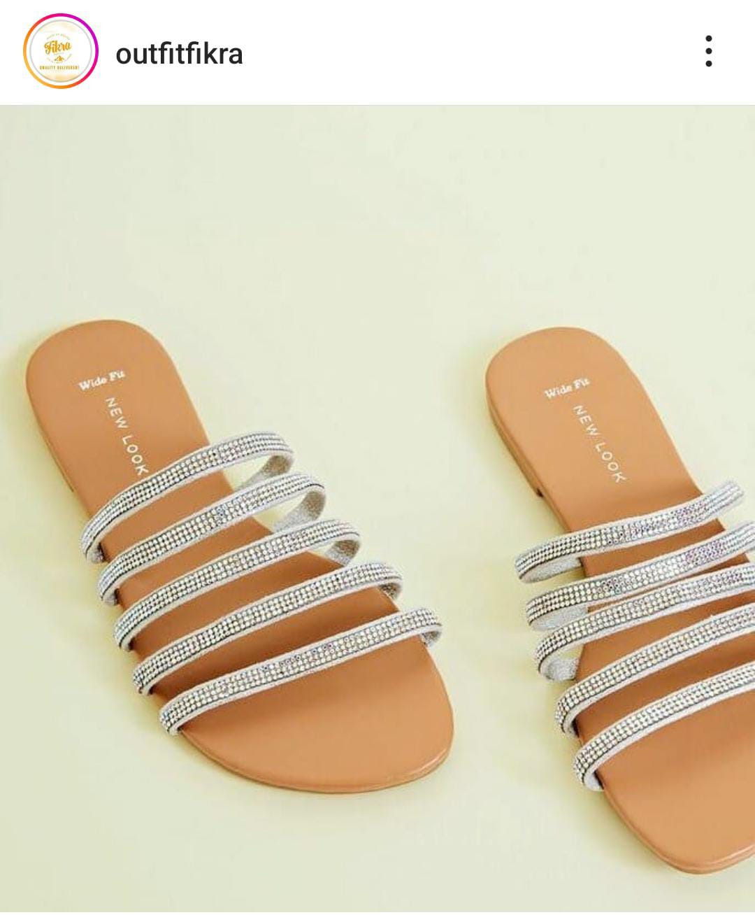FOUR MATCH SOLE FLAT(Message us on Instagram or WhatsApp for any kind of information we are available)