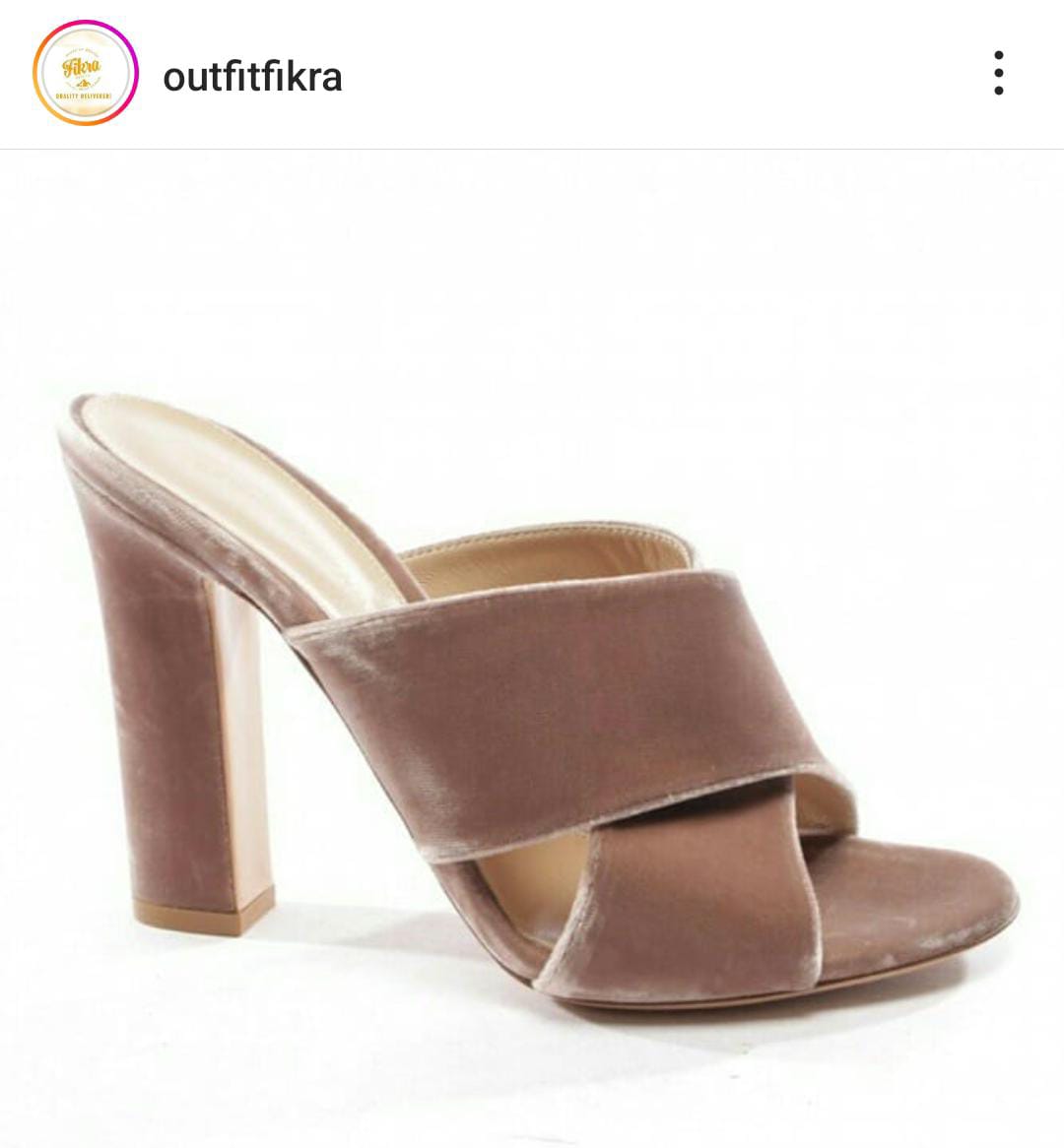 CROSS HEEL(Message us on Instagram or WhatsApp for any kind of information we are available)