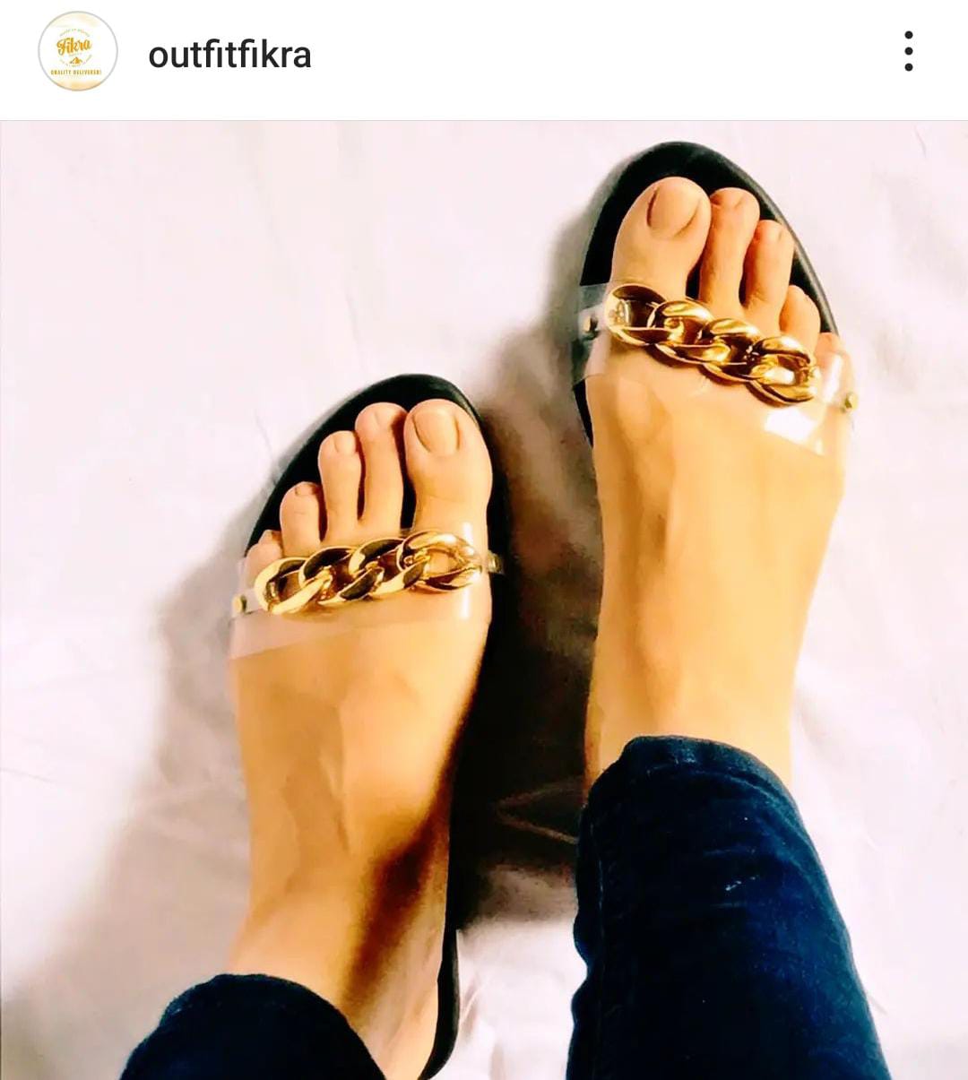 CHAIN TRANSPARENT FLAT( ( Free Delivery ) Message us on Instagram or WhatsApp for any kind of information we are available