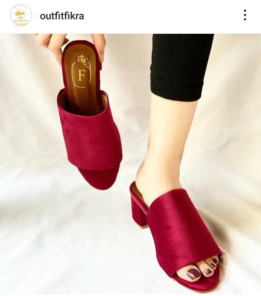 OVAL HEEL( Free Delivery ) Message us on Instagram or WhatsApp for any kind of information we are available